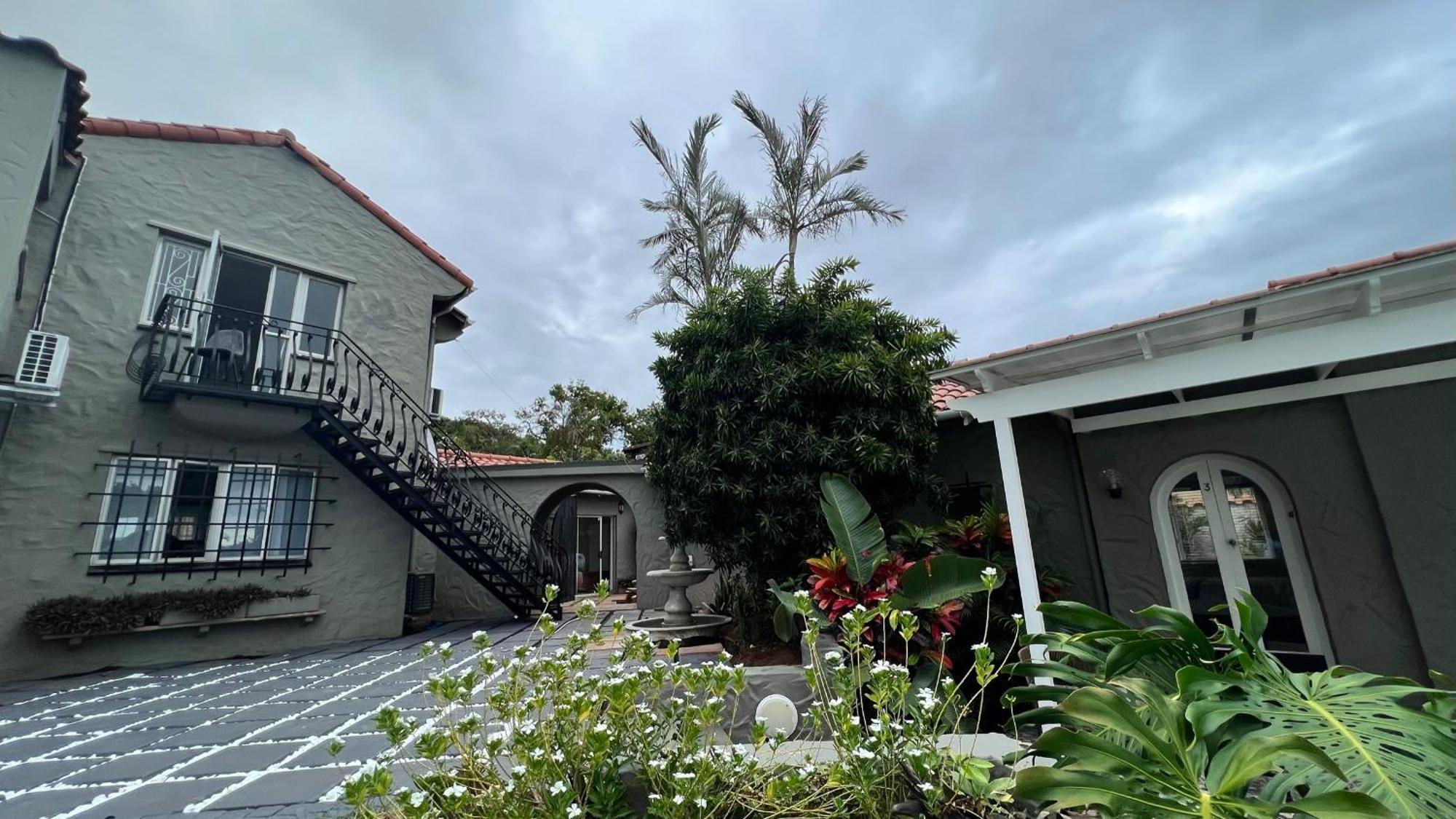 Casablanca Guest House Дурбан Экстерьер фото