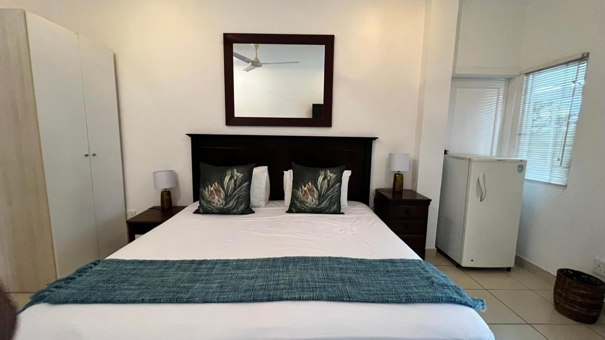 Casablanca Guest House Дурбан Экстерьер фото